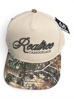 Center Stage Realtree Camouflage Snapback Hat One Size